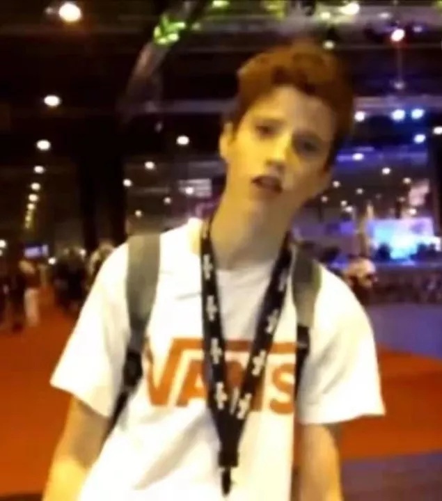 【泪时光】寒门女孩清华毕业演讲:你所羡慕的生活背后,都是苦行僧般的自律