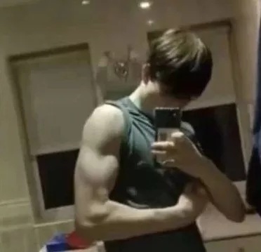 【泪时光】寒门女孩清华毕业演讲:你所羡慕的生活背后,都是苦行僧般的自律