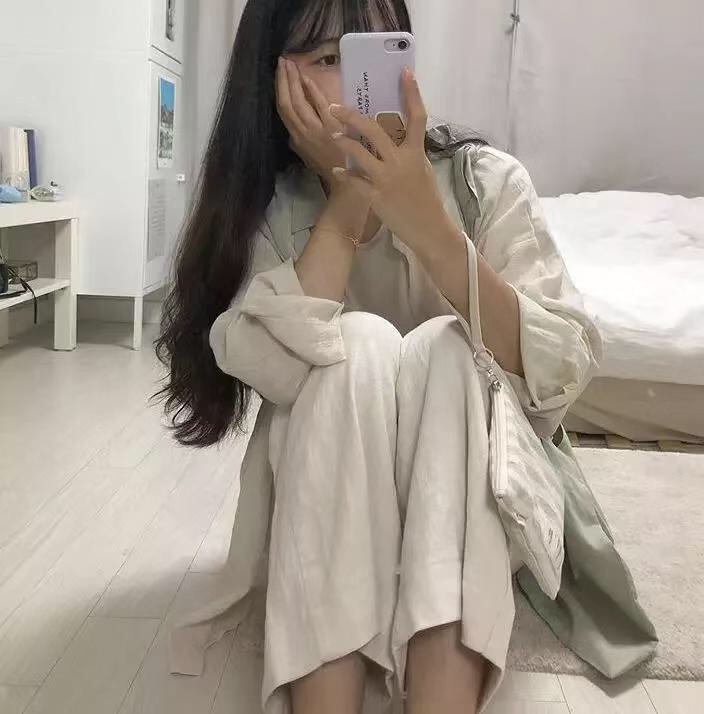 【泪时光】25岁不露脸女白领,公开近照引围观:“纵欲过度,正在慢慢榨干你”