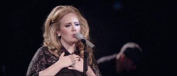 【泪时光】关于《Someone Like You》背后的真实故事,演唱会现场版万人合唱