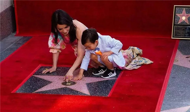 【泪时光】知乎高赞:就算10年人间不值得,我还是想搏一搏