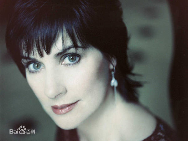 【泪时光】空灵纯美的天籁之音Enya(恩雅)歌曲合集在线试听下载